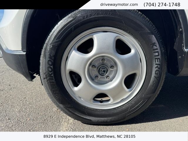 2009 Honda CR-V in Matthews, NC 28105 - 18120404 11