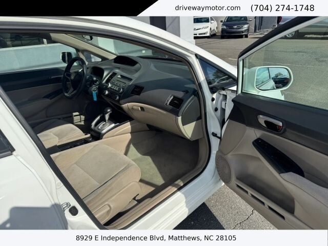 2010 Honda Civic in Matthews, NC 28105 - 18120405 9