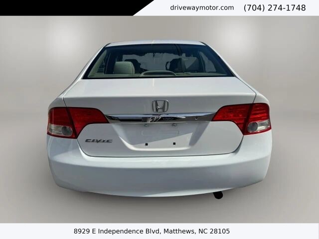 2010 Honda Civic in Matthews, NC 28105 - 18120405 4