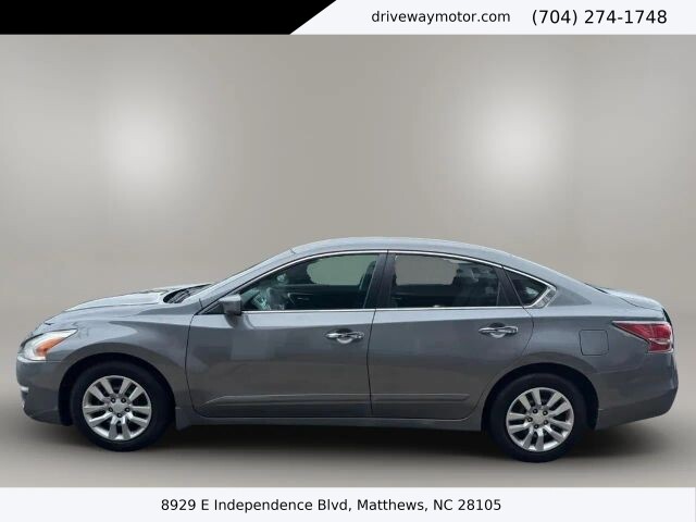 2015 Nissan Altima in Matthews, NC 28105 - 18120408 3