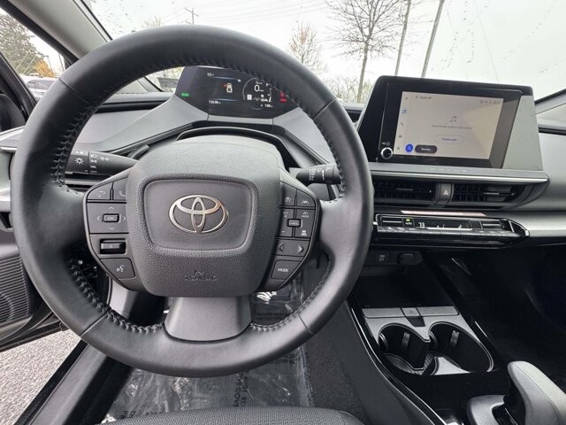 2025 Toyota Prius in Winchester, VA 22602 - 18120411 15