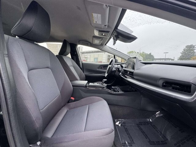2025 Toyota Prius in Winchester, VA 22602 - 18120411 9