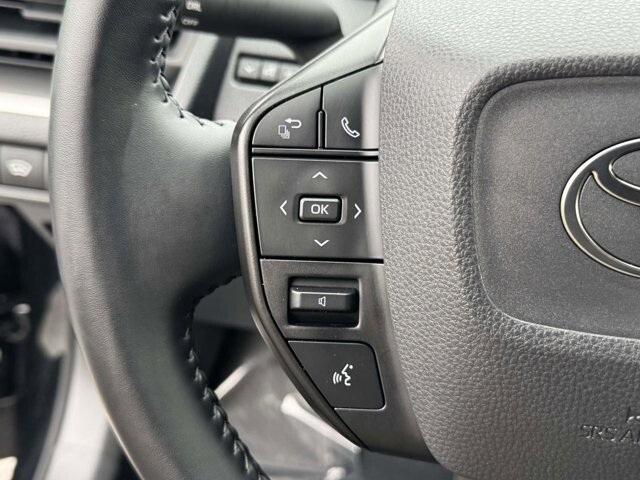 2025 Toyota Prius in Winchester, VA 22602 - 18120411 27