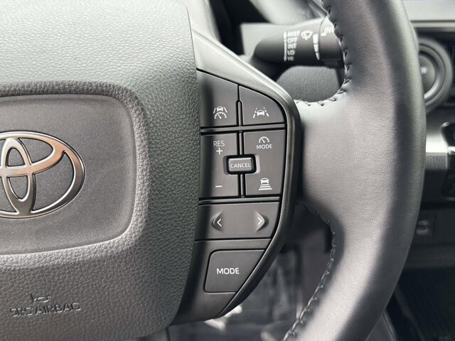 2025 Toyota Prius in Winchester, VA 22602 - 18120411 26