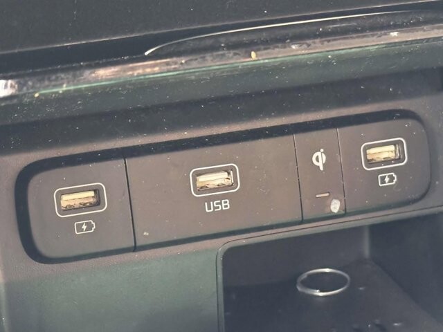 2022 Kia Sorento in Winchester, VA 22602 - 18120412 7