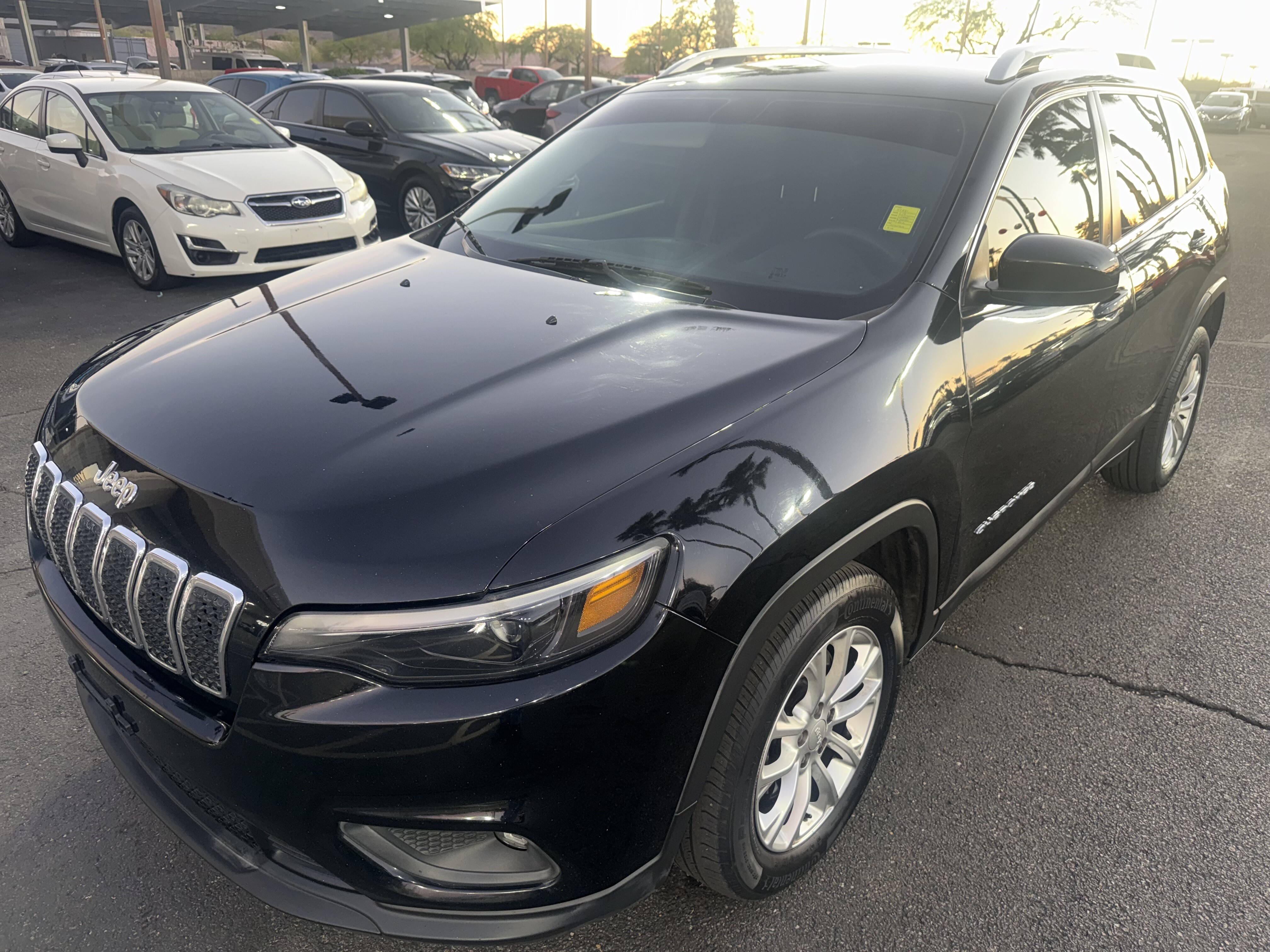 2019 Jeep Cherokee in Phoenix, AZ 85022 - 18120419
