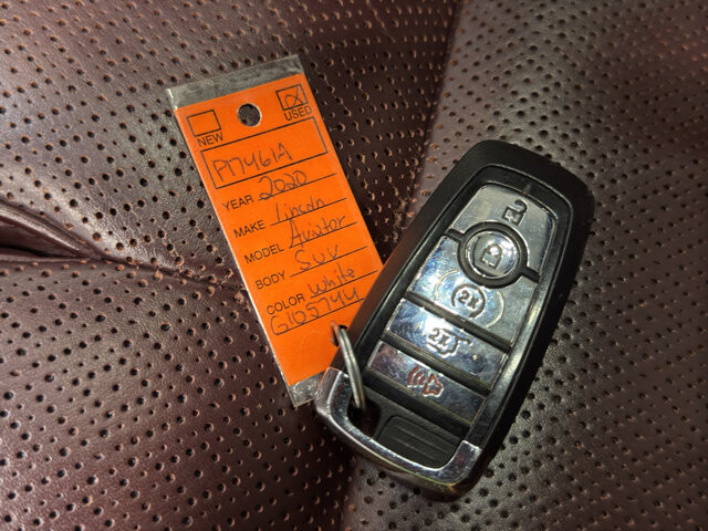 2020 Lincoln Aviator in Burlington, WI 53105 - 18120427 37