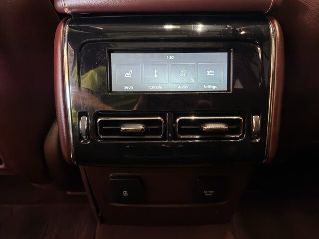 2020 Lincoln Aviator in Burlington, WI 53105 - 18120427 14