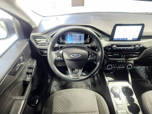 2025 Ford Escape in Cinnaminson, NJ 08077 - 18120429 16
