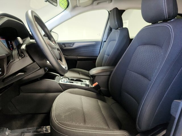 2025 Ford Escape in Cinnaminson, NJ 08077 - 18120429 11