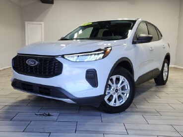 2025 Ford Escape in Cinnaminson, NJ 08077