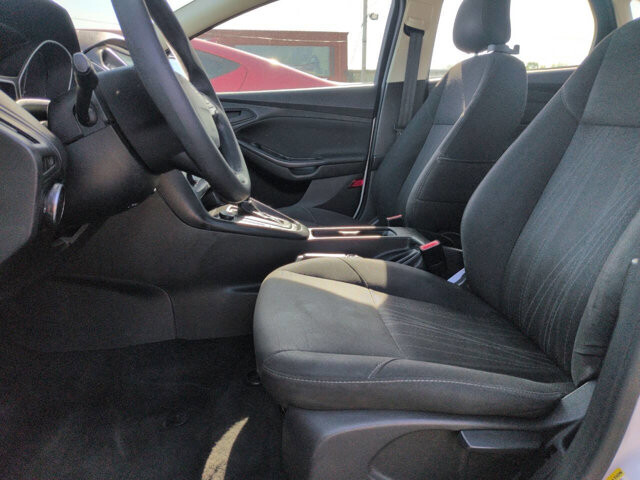 2016 Ford Focus in North Little Rock, AR 72117-1620 - 18120432 5