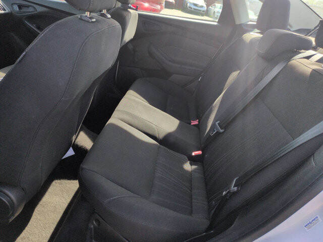 2016 Ford Focus in North Little Rock, AR 72117-1620 - 18120432 4