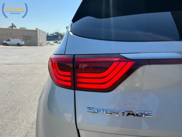 2017 Kia Sportage in Decatur, GA 30032 - 18120443 16
