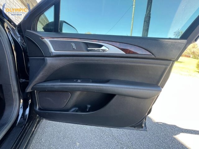 2017 Lincoln MKZ in Decatur, GA 30032 - 18120444 44