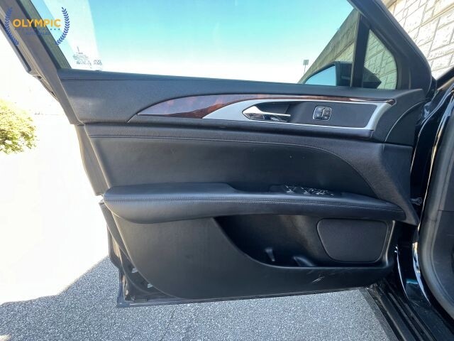 2017 Lincoln MKZ in Decatur, GA 30032 - 18120444 43