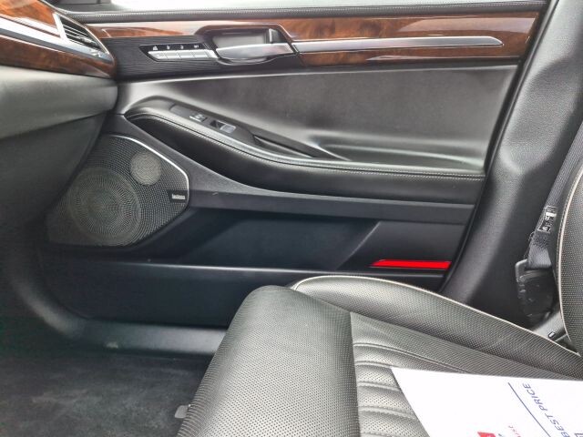 2017 Genesis G90 in Wadena, MN 56482 - 18120446 40