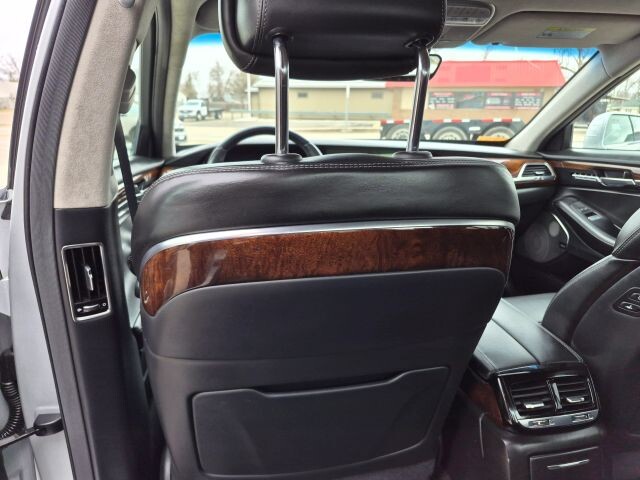 2017 Genesis G90 in Wadena, MN 56482 - 18120446 23