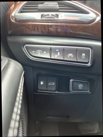 2017 Genesis G90 in Wadena, MN 56482 - 18120446 35