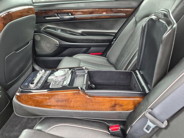 2017 Genesis G90 in Wadena, MN 56482 - 18120446 20