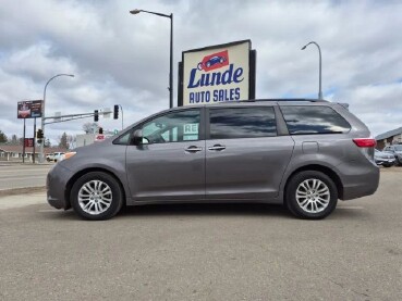 2017 Toyota Sienna in Wadena, MN 56482