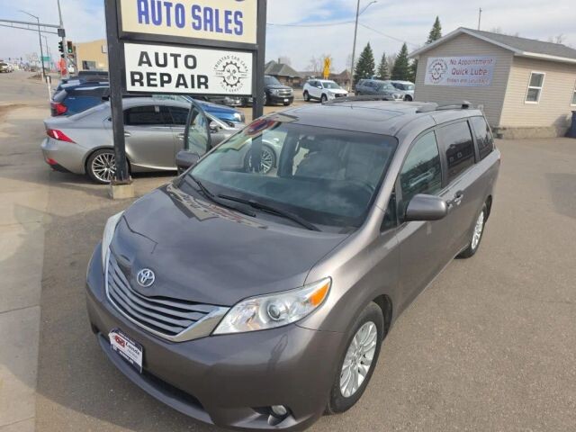 2017 Toyota Sienna in Wadena, MN 56482 - 18120448 45