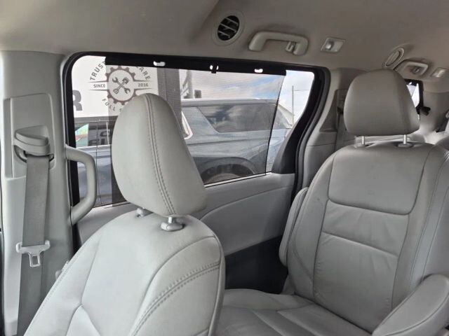 2017 Toyota Sienna in Wadena, MN 56482 - 18120448 25