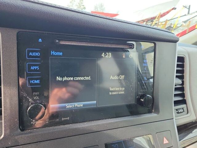 2017 Toyota Sienna in Wadena, MN 56482 - 18120448 36