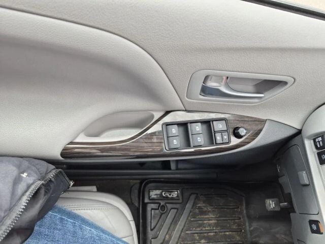 2017 Toyota Sienna in Wadena, MN 56482 - 18120448 29