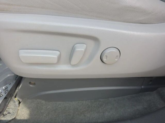 2017 Toyota Sienna in Wadena, MN 56482 - 18120448 42