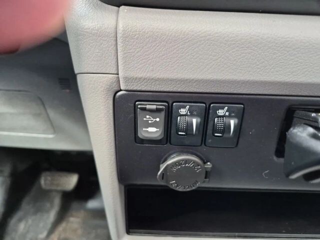 2017 Toyota Sienna in Wadena, MN 56482 - 18120448 32