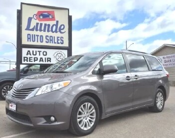 2017 Toyota Sienna in Wadena, MN 56482