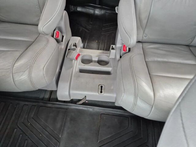 2017 Toyota Sienna in Wadena, MN 56482 - 18120448 21