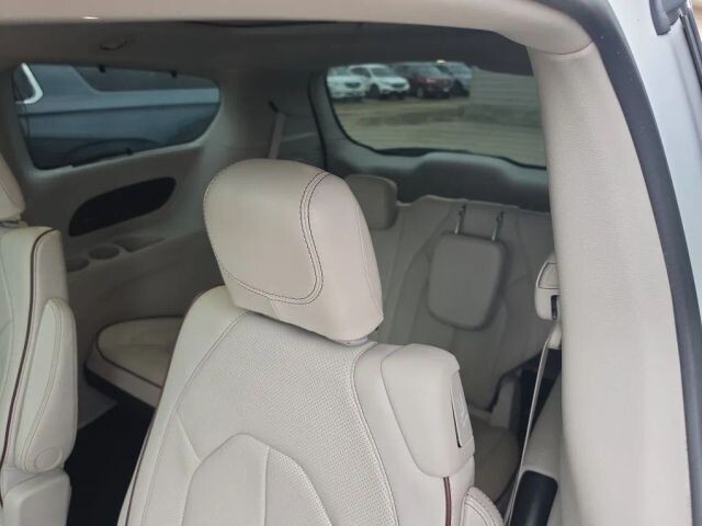 2018 Chrysler Pacifica in Wadena, MN 56482 - 18120453 43