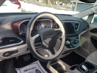 2018 Chrysler Pacifica in Wadena, MN 56482 - 18120453 55