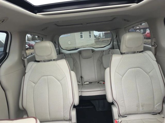 2018 Chrysler Pacifica in Wadena, MN 56482 - 18120453 36