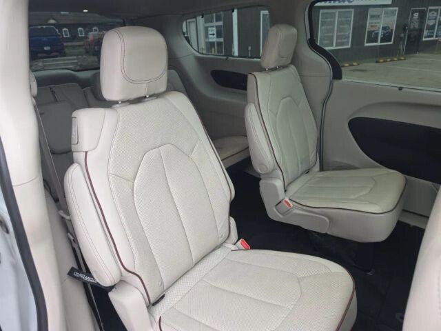 2018 Chrysler Pacifica in Wadena, MN 56482 - 18120453 56