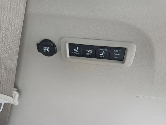 2018 Chrysler Pacifica in Wadena, MN 56482 - 18120453 45