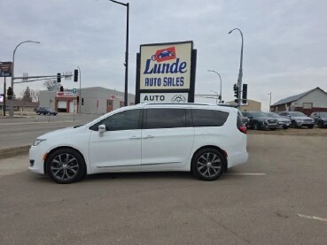 2018 Chrysler Pacifica in Wadena, MN 56482