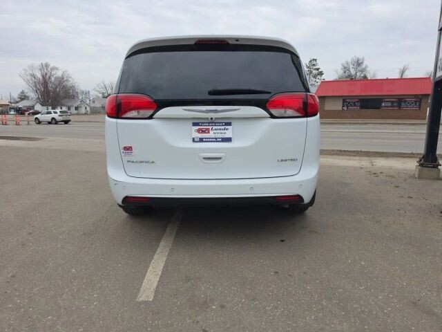 2018 Chrysler Pacifica in Wadena, MN 56482 - 18120453 6