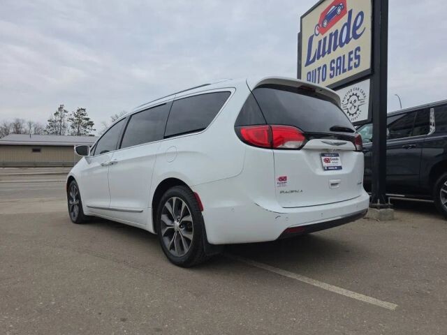 2018 Chrysler Pacifica in Wadena, MN 56482 - 18120453 7