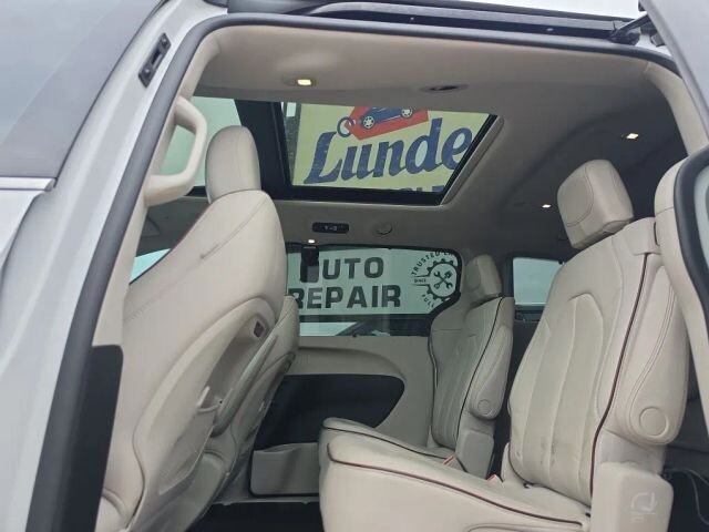 2018 Chrysler Pacifica in Wadena, MN 56482 - 18120453 42