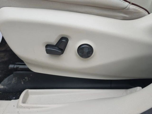 2018 Chrysler Pacifica in Wadena, MN 56482 - 18120453 40