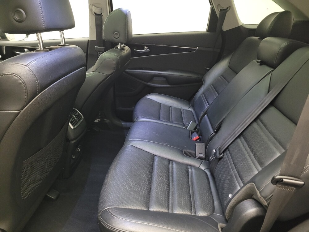 2020 Kia Sorento in Riverside, CA 92504 - 18120467 18