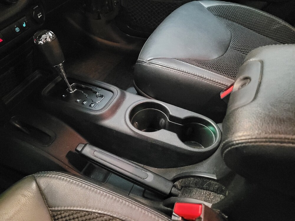 2017 Jeep Wrangler in Fresno, CA 93726 - 18120472 26