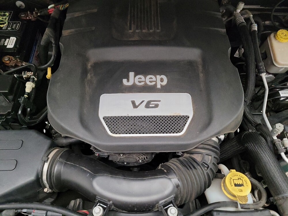 2017 Jeep Wrangler in Fresno, CA 93726 - 18120472 30