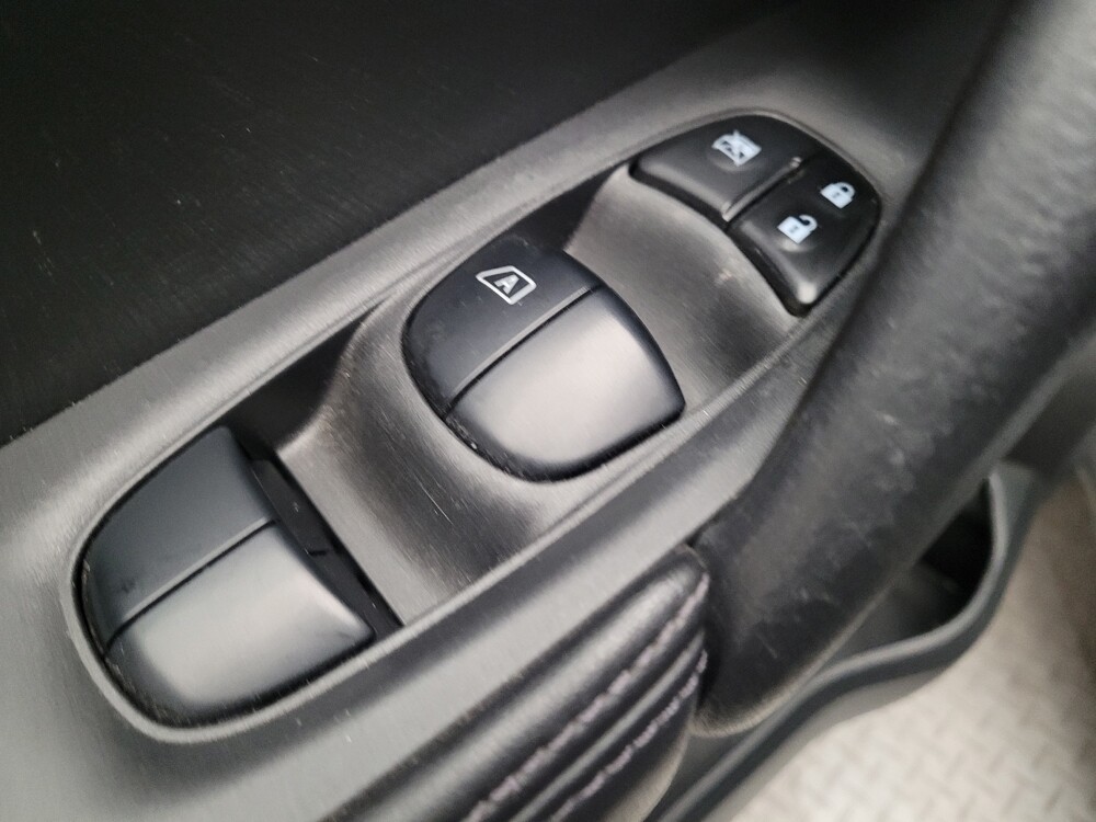 2020 Nissan Rogue in Fresno, CA 93726 - 18120473 27