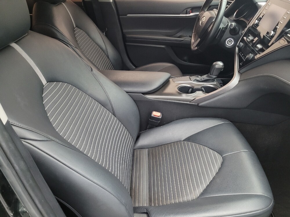 2021 Toyota Camry in Macon, GA 31210 - 18120484 21