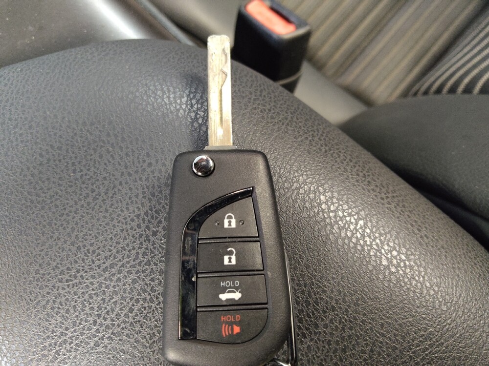 2021 Toyota Camry in Macon, GA 31210 - 18120484 32