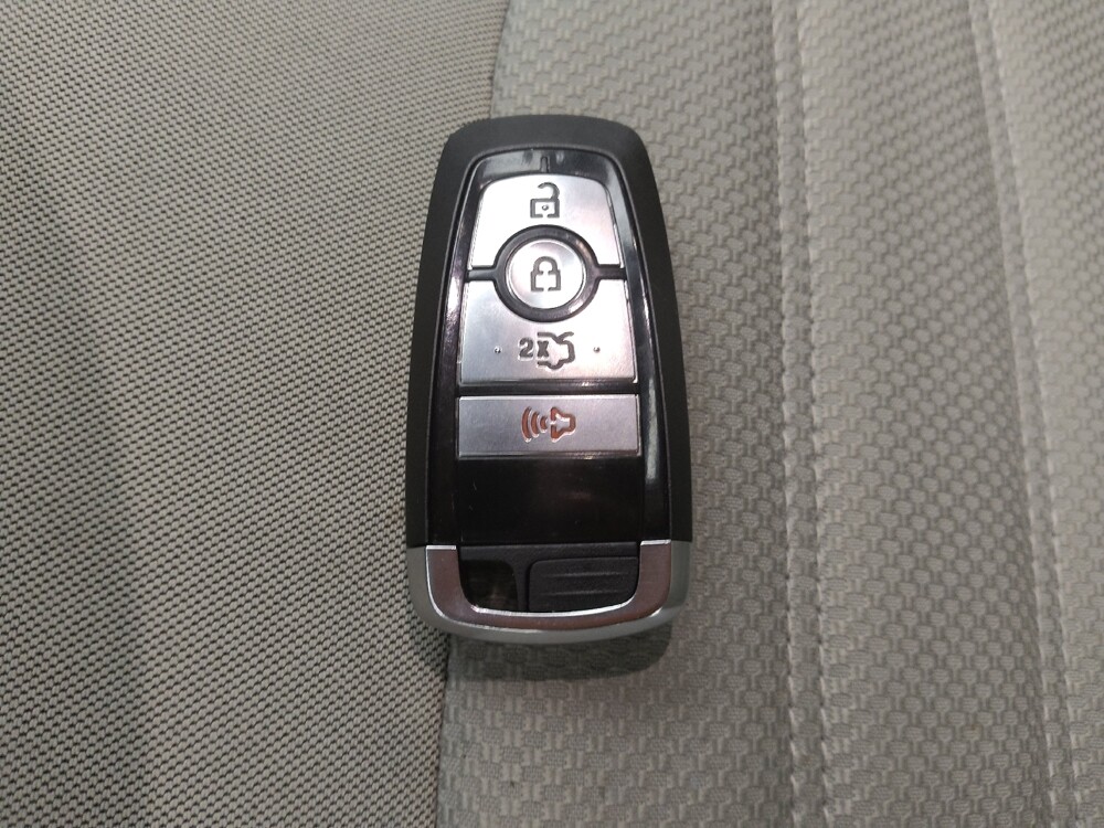 2018 Ford Fusion in St. Louis, MO 63136 - 18120485 32